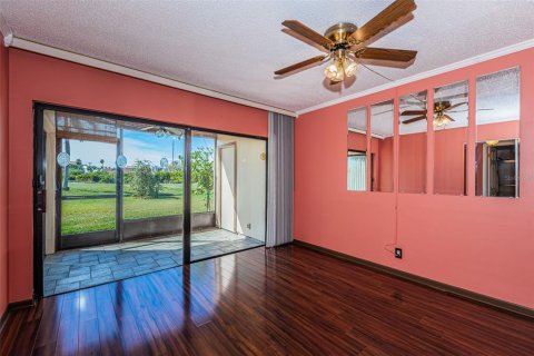 Купить кондоминиум в Сент-Питерсберг, Флорида 5 комнат, 82.68м2, № 2123380 - фото 19