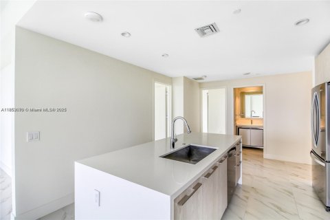 Condo in Sunrise, Florida, 3 bedrooms  № 1872332 - photo 10