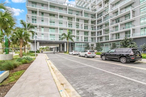 Condo in Sunrise, Florida, 3 bedrooms  № 1872332 - photo 18