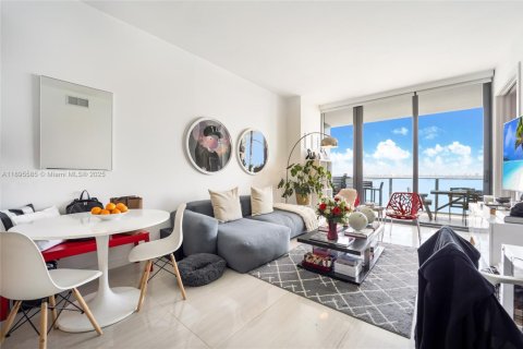 Copropriété à vendre à Miami, Floride: 1 chambre, 87.33 m2 № 1949990 - photo 2