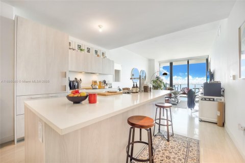 Copropriété à vendre à Miami, Floride: 1 chambre, 87.33 m2 № 1949990 - photo 3