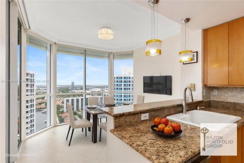 Condo in Aventura, Florida, 2 bedrooms  № 1775294 - photo 17