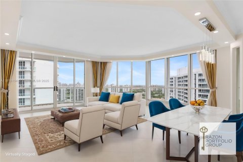 Condo in Aventura, Florida, 2 bedrooms  № 1775294 - photo 1