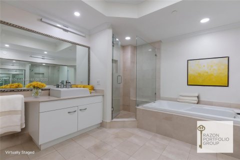 Condo in Aventura, Florida, 2 bedrooms  № 1775294 - photo 25