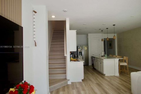 Townhouse in Plantation, Florida 3 bedrooms, 151.15 sq.m. № 2020130 - photo 22