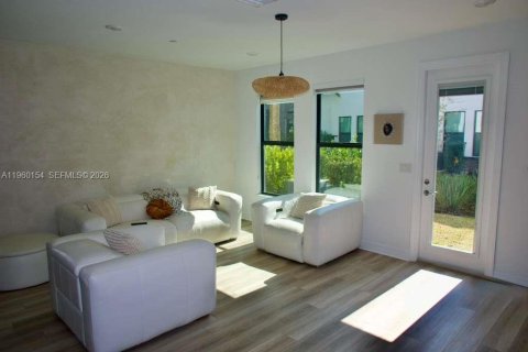 Townhouse in Plantation, Florida 3 bedrooms, 151.15 sq.m. № 2020130 - photo 24