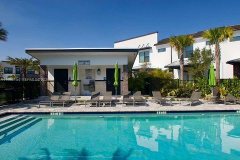 Townhouse in Plantation, Florida 3 bedrooms, 151.15 sq.m. № 2020130 - photo 28