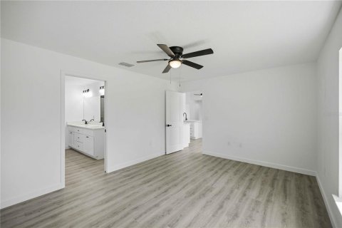 House in Dunnellon, Florida 3 bedrooms, 148.55 sq.m. № 2232093 - photo 15