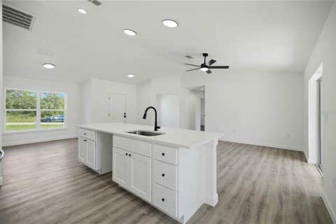 House in Dunnellon, Florida 3 bedrooms, 148.55 sq.m. № 2232093 - photo 13