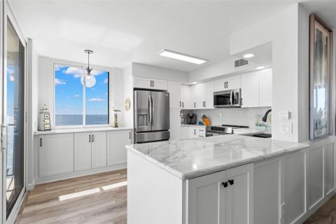 Copropriété à vendre à Saint Petersburg, Floride: 2 chambres, 106.84 m2 № 2389437 - photo 9