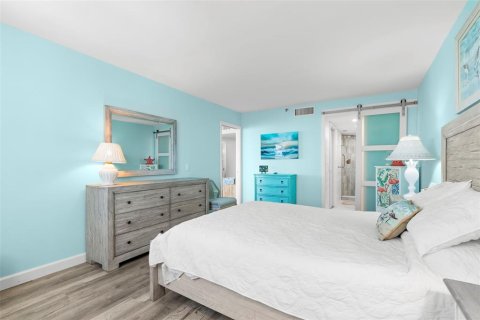 Copropriété à vendre à Saint Petersburg, Floride: 2 chambres, 106.84 m2 № 2389437 - photo 20
