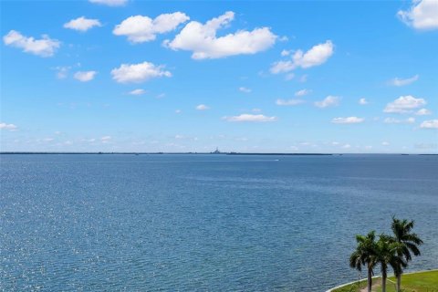 Copropriété à vendre à Saint Petersburg, Floride: 2 chambres, 106.84 m2 № 2389437 - photo 17