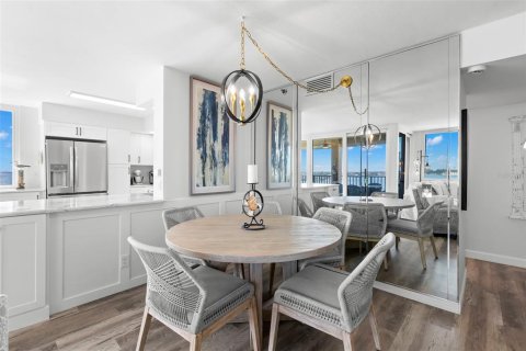 Copropriété à vendre à Saint Petersburg, Floride: 2 chambres, 106.84 m2 № 2389437 - photo 15