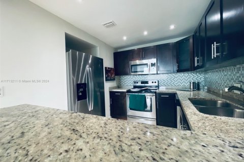 Condo in Aventura, Florida, 2 bedrooms  № 1699189 - photo 27