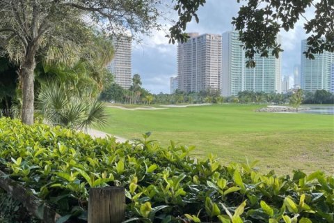 Condo in Aventura, Florida, 2 bedrooms  № 1699189 - photo 14