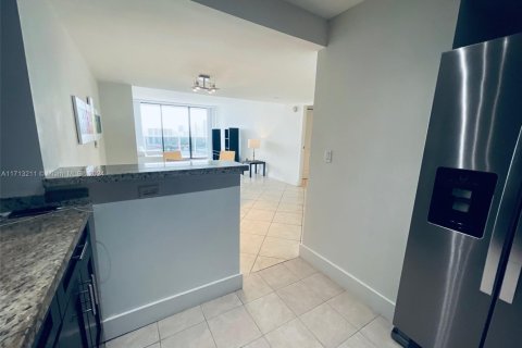 Condo in Aventura, Florida, 2 bedrooms  № 1699189 - photo 24