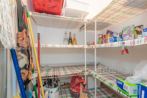 Copropriété à vendre à Lauderdale Lakes, Floride: 2 chambres, 93.83 m2 № 2013009 - photo 25