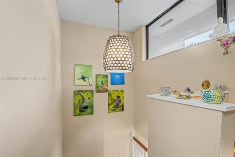 Touwnhouse à vendre à Miami, Floride: 2 chambres, 128.02 m2 № 2059627 - photo 14