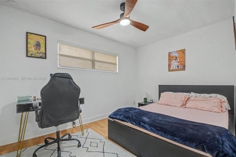 Touwnhouse à vendre à Miami, Floride: 2 chambres, 128.02 m2 № 2059627 - photo 20