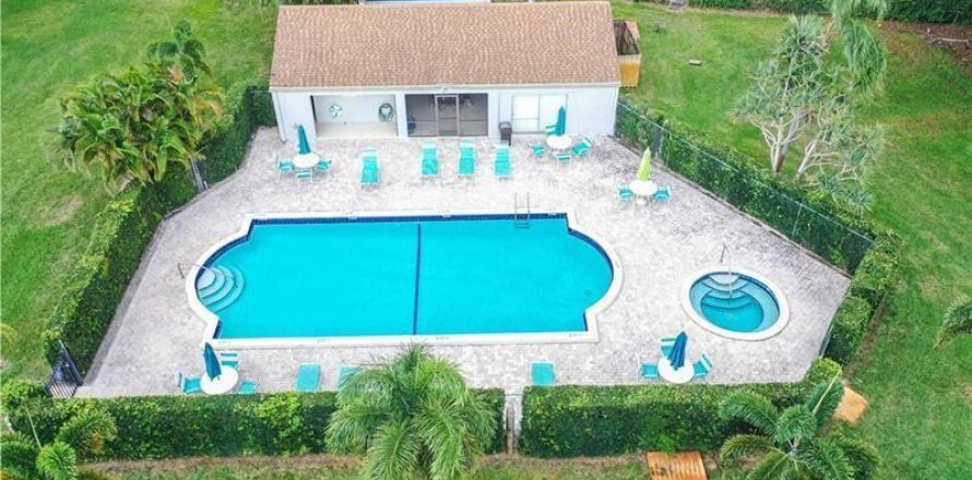 Adosado en Boca Raton, Florida 2 dormitorios, 142.7 m2 № 1178526