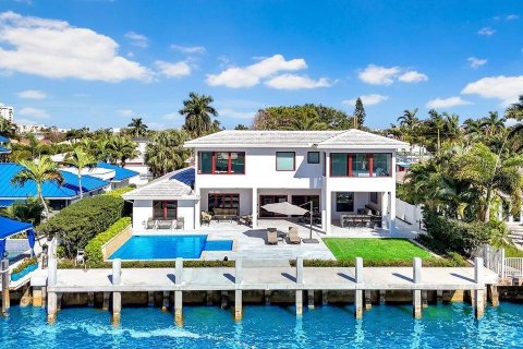 Villa ou maison à Lauderdale-by-the-Sea, Floride 3 chambres, 308.25 m2 № 2085145
