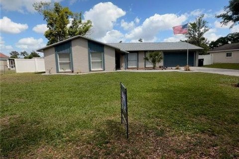 House in Valrico, Florida 5 bedrooms, 183.11 sq.m. № 2228442