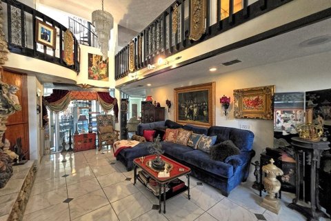 Condo in Lutz, Florida, 5 bedrooms  № 2388344 - photo 17