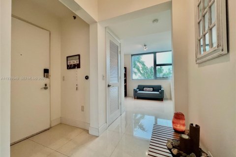 Купить кондоминиум в Санрайз, Флорида 2 спальни, 118.08м2, № 1988901 - фото 16