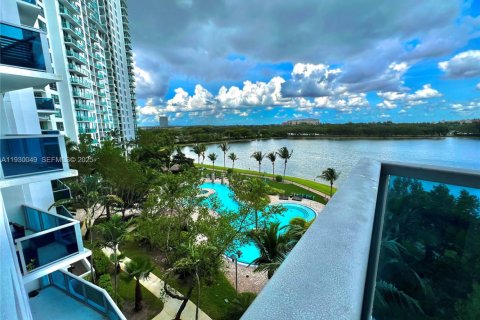 Купить кондоминиум в Санрайз, Флорида 2 спальни, 118.08м2, № 1988901 - фото 9