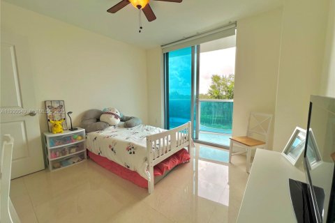 Купить кондоминиум в Санрайз, Флорида 2 спальни, 118.08м2, № 1988901 - фото 18