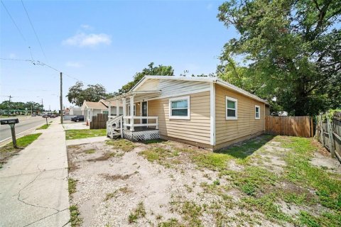 Villa ou maison à vendre à Tampa, Floride: 3 chambres, 137.96 m2 № 2291527 - photo 3