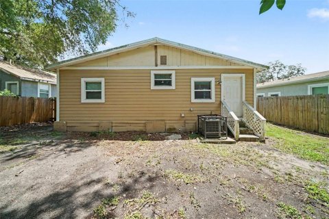 Villa ou maison à vendre à Tampa, Floride: 3 chambres, 137.96 m2 № 2291527 - photo 27