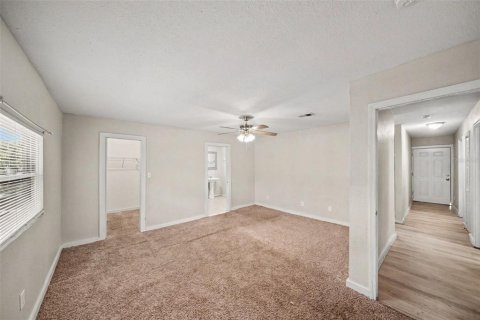Villa ou maison à vendre à Tampa, Floride: 3 chambres, 137.96 m2 № 2291527 - photo 10