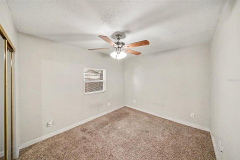 Villa ou maison à vendre à Tampa, Floride: 3 chambres, 137.96 m2 № 2291527 - photo 13