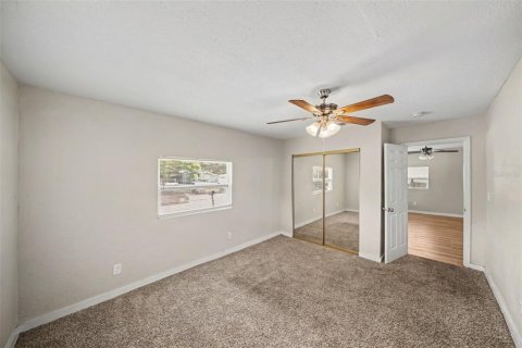 Villa ou maison à vendre à Tampa, Floride: 3 chambres, 137.96 m2 № 2291527 - photo 14