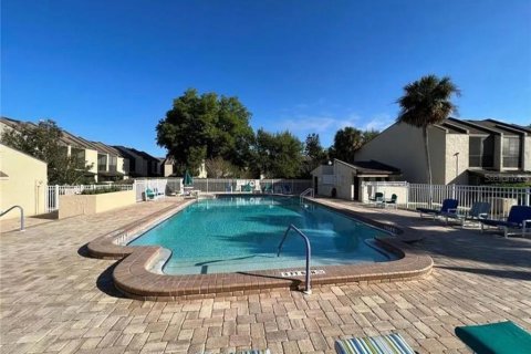 Condo in DeLand, Florida, 2 bedrooms  № 2221746 - photo 26