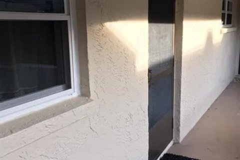 Condo in DeLand, Florida, 2 bedrooms  № 2221746
