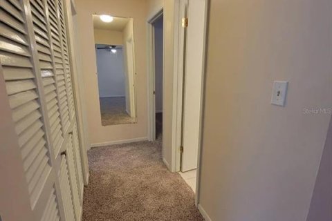 Condo in DeLand, Florida, 2 bedrooms  № 2221746 - photo 10