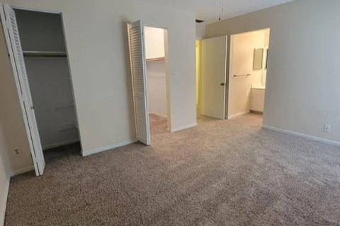 Condo in DeLand, Florida, 2 bedrooms  № 2221746 - photo 15