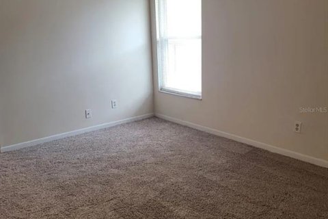 Condo in DeLand, Florida, 2 bedrooms  № 2221746 - photo 12