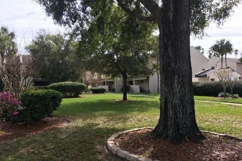 Condo in DeLand, Florida, 2 bedrooms  № 2221746 - photo 29