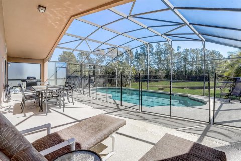 House in Davenport, Florida 4 bedrooms, 279.17 sq.m. № 2081459 - photo 2