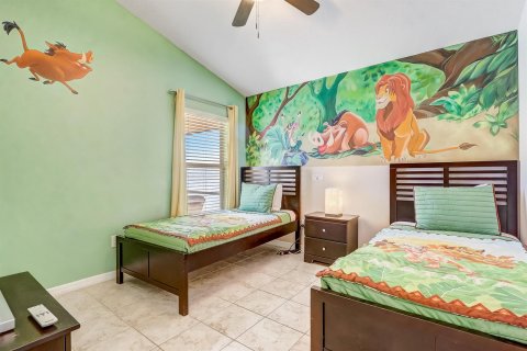 House in Davenport, Florida 4 bedrooms, 279.17 sq.m. № 2081459 - photo 23