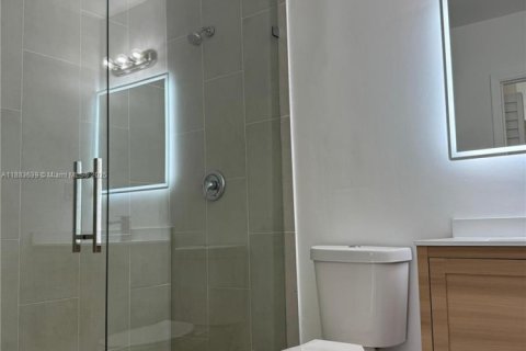 Villa ou maison à louer à Miami, Floride: 3 chambres, 106.84 m2 № 1929830 - photo 8