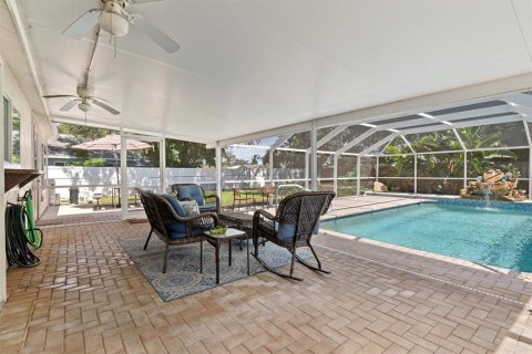 Villa ou maison à vendre à North Port, Floride: 4 chambres, 147.71 m2 № 2391294 - photo 28