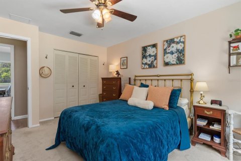 Villa ou maison à vendre à North Port, Floride: 4 chambres, 147.71 m2 № 2391294 - photo 16