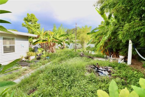 House in Largo, Florida 3 bedrooms, 128.58 sq.m. № 1876187 - photo 27