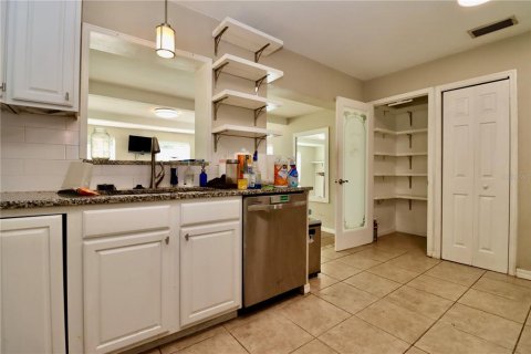 House in Largo, Florida 3 bedrooms, 128.58 sq.m. № 1876187 - photo 20