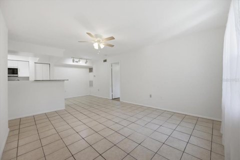 Copropriété à louer à Kissimmee, Floride: 2 chambres, 87.05 m2 № 2156012 - photo 13