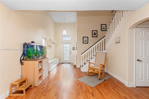 Villa ou maison à vendre à Pembroke Pines, Floride: 4 chambres, 216.65 m2 № 1947241 - photo 5